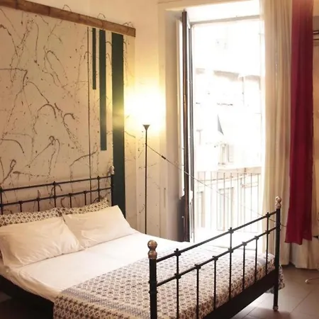 Downtown Art In Town Oda ve Kahvaltı