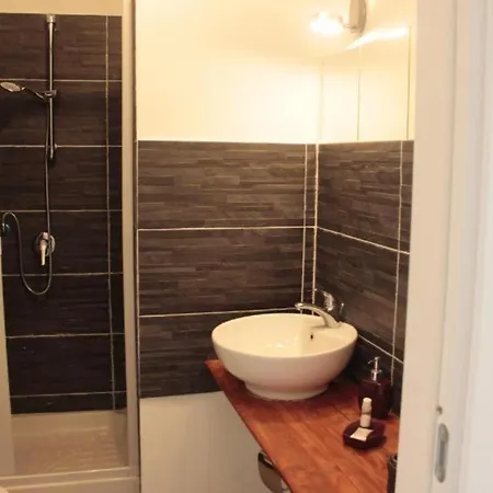 Oda ve Kahvaltı Downtown Art In Town *