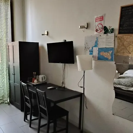 Downtown Art In Town Bed & Breakfast Catania