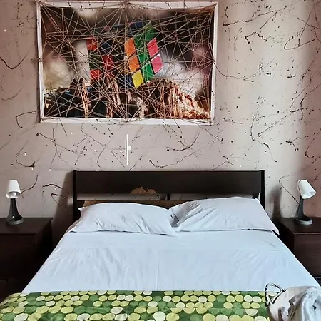 Oda ve Kahvaltı Downtown Art In Town Katanya