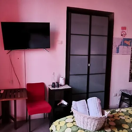 Oda ve Kahvaltı Downtown Art In Town Katanya