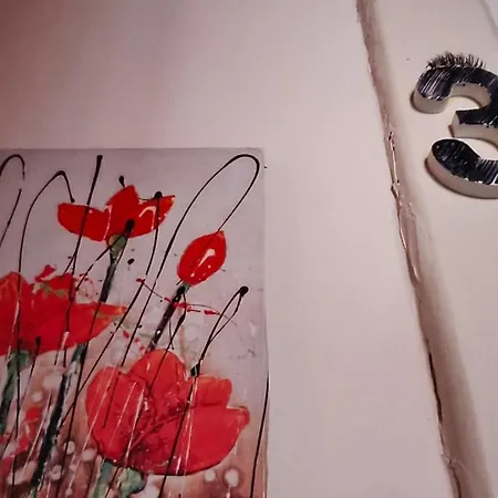 Downtown Art In Town Oda ve Kahvaltı *