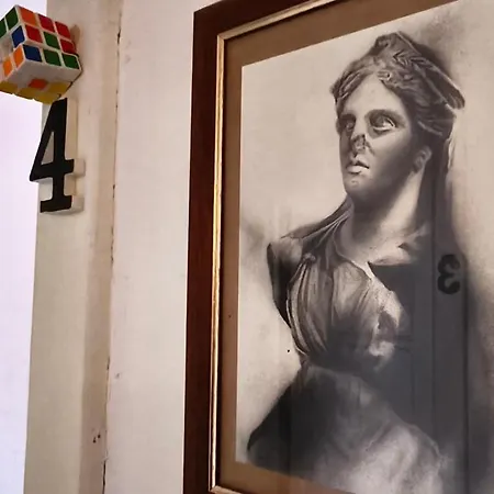 Oda ve Kahvaltı Downtown Art In Town Katanya